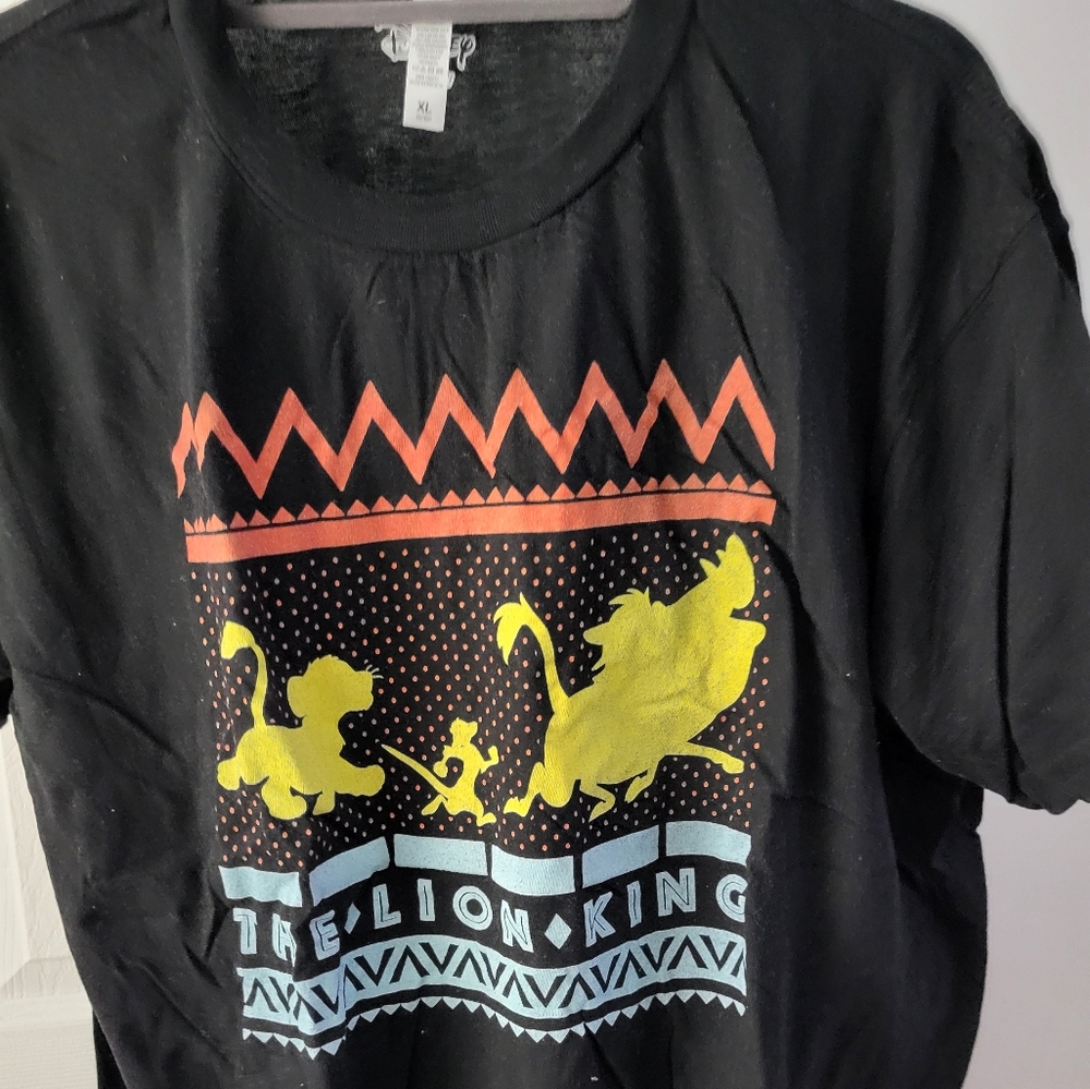 Men's T shirt